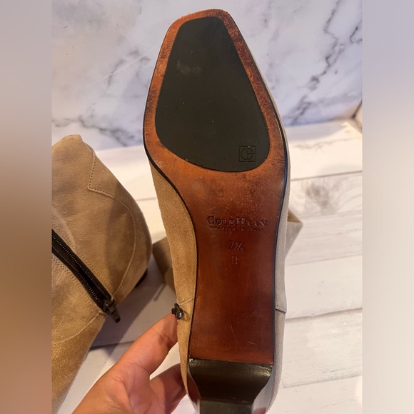 Authentic Cole Haan made in Italy beige suede boots chunky kitten heel Size 7.5 - Picture 4 of 12